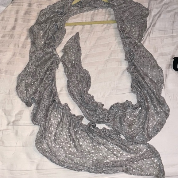 90 inch length Silver grey gray knit scarf ruffle shall wrap - Picture 3 of 6